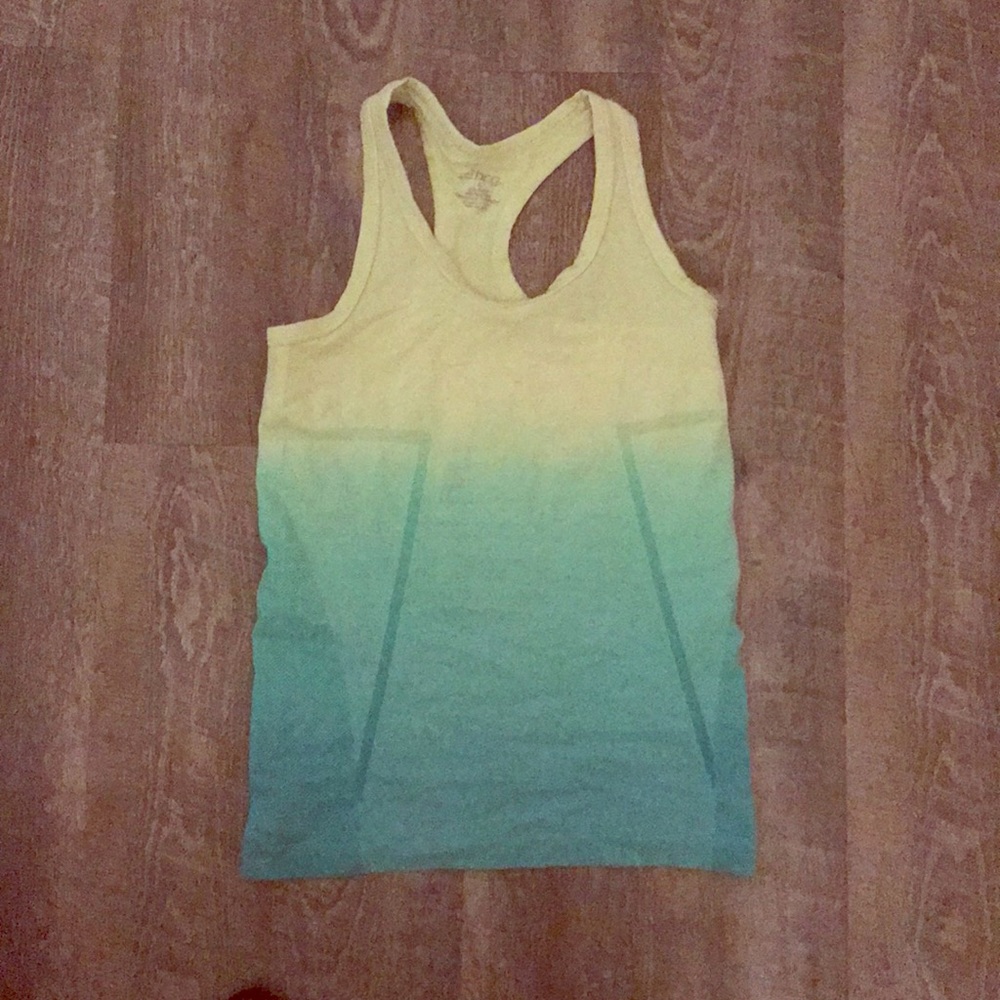 Workout tank top